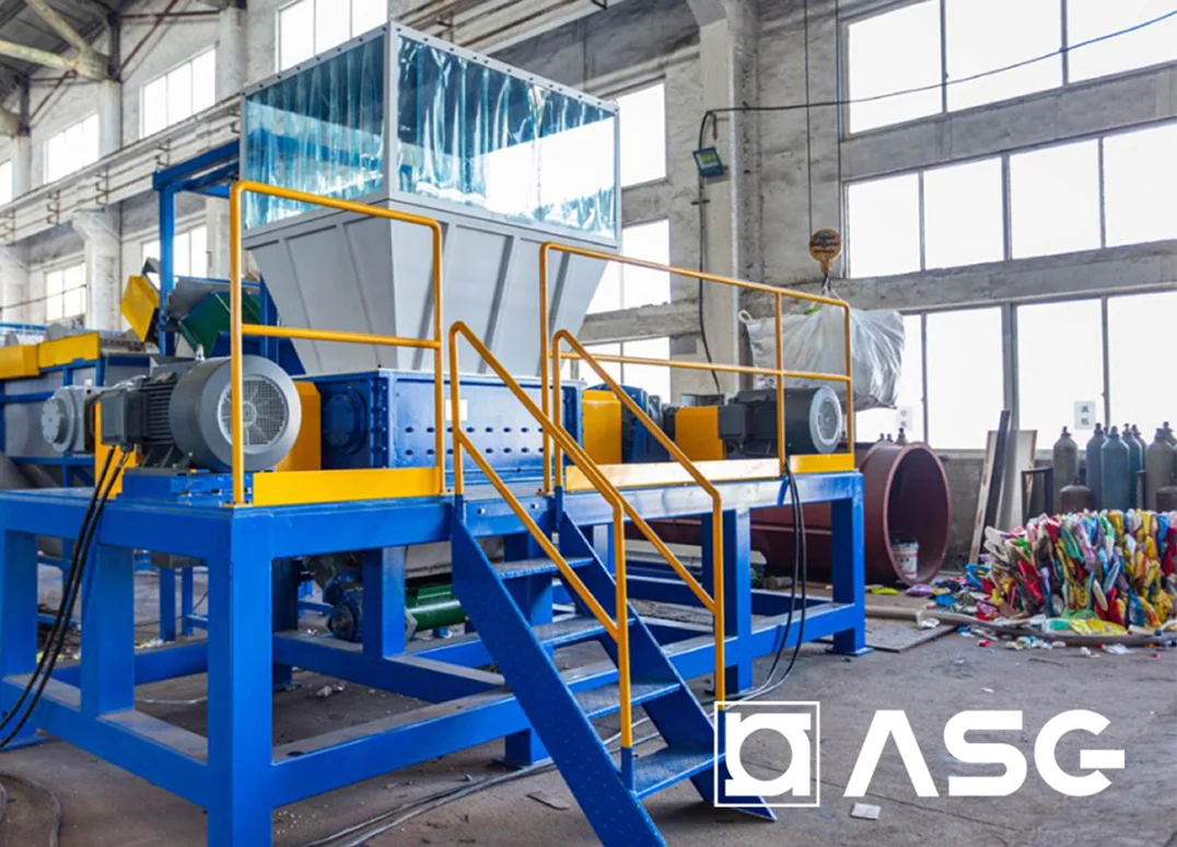 Двухвальный шредер для бочек и тары PP/PE